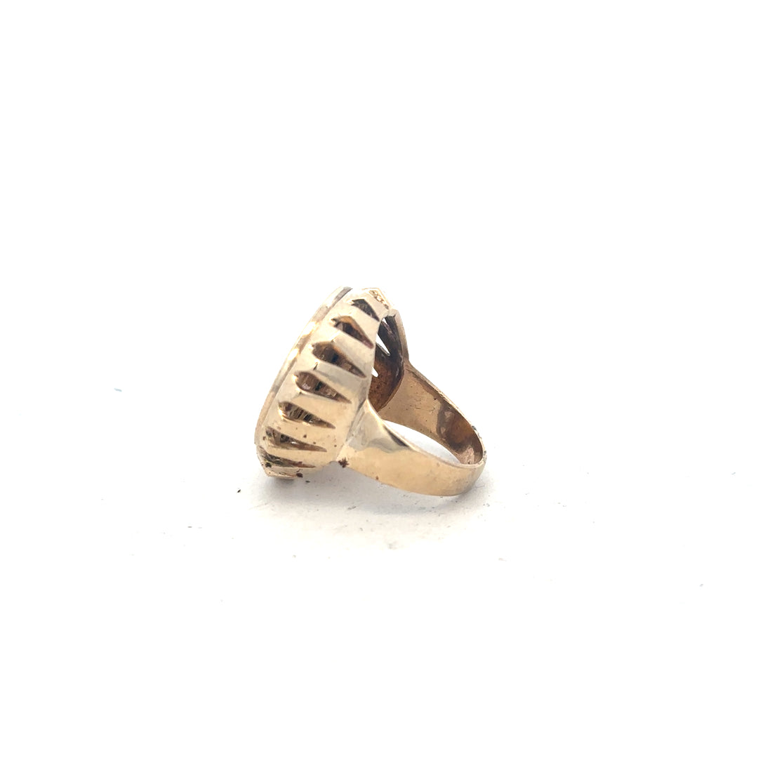 9ct yellow gold 1918 half sovereign ring, size K1/2, featuring detailed vintage coin design and classic gold band.