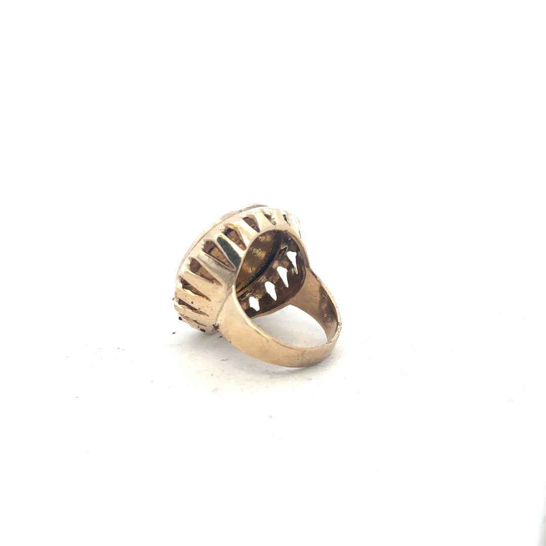 9ct yellow gold 1918 half sovereign ring size K1/2 with detailed coin design, unbranded, showcasing classic vintage jewelry style.