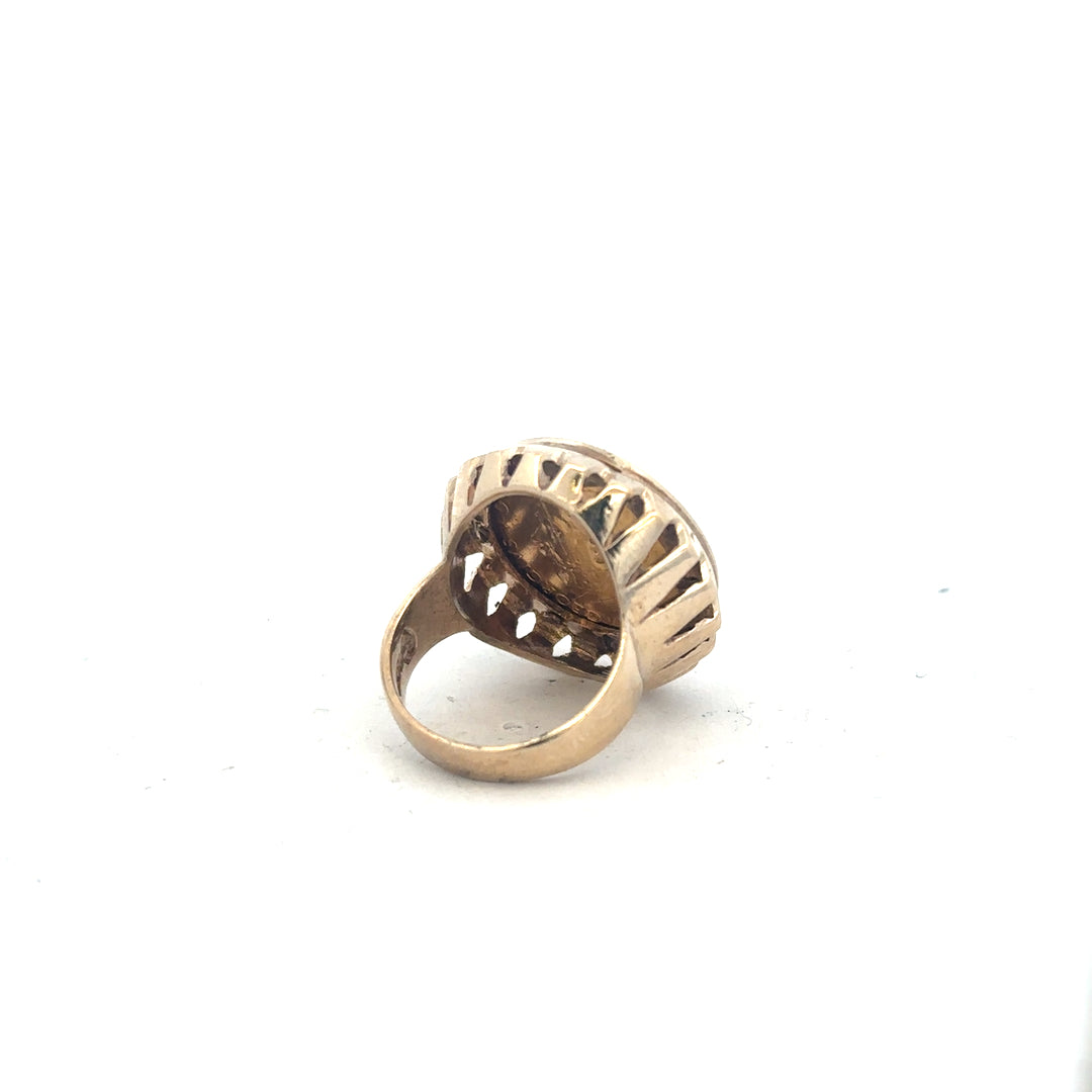 9ct yellow gold 1918 half sovereign ring in size K1/2 featuring detailed vintage coin design, unbranded jewelry.