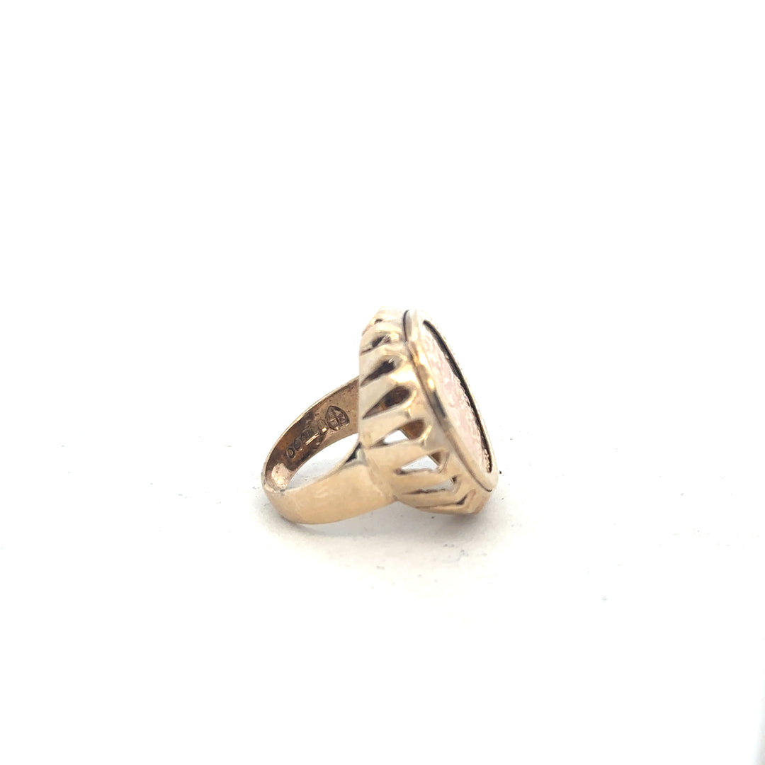 9ct yellow gold 1918 half sovereign ring in size K1/2, featuring vintage coin design and intricate detailing.