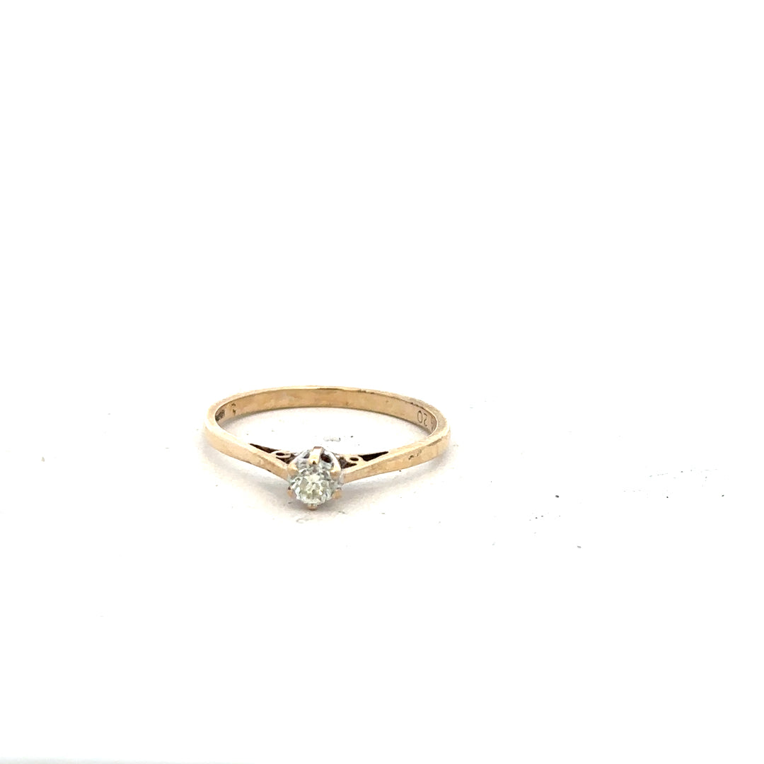 9ct yellow gold diamond ring with 20pts of diamonds in size N1/2, featuring a sleek and elegant design.
