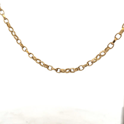 9ct yellow gold belcher chain weighing 28g, featuring classic round links, designed for stylish jewelry wear.