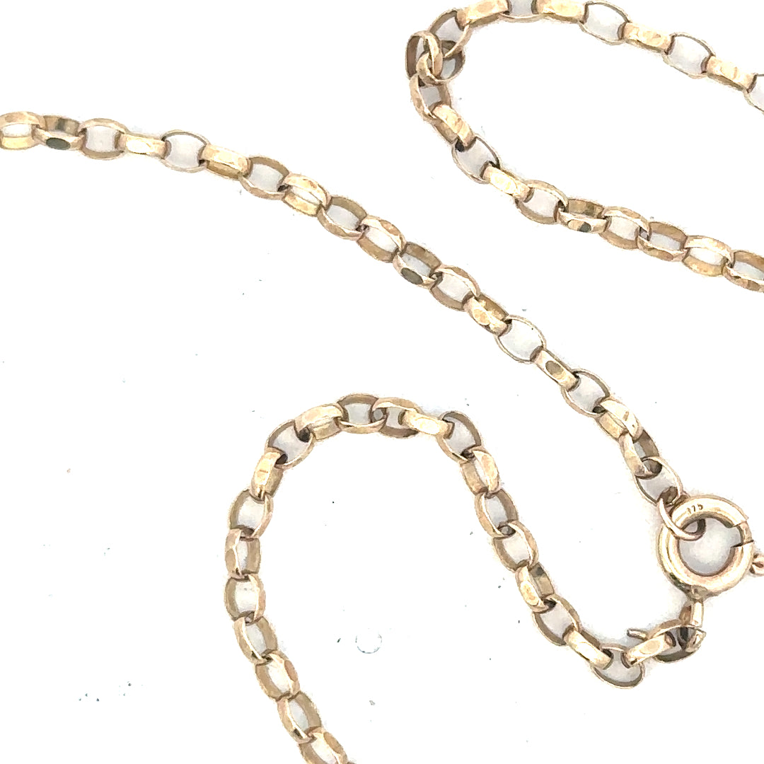 9ct yellow gold belcher chain weighing 3.5g, showing the linked chain design and bright gold finish.