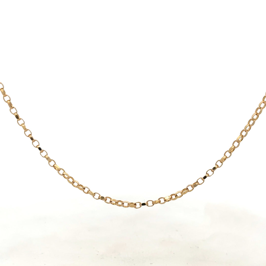 9ct yellow gold belcher chain weighing 5.2g, showing the classic interlinked gold links and craftsmanship.