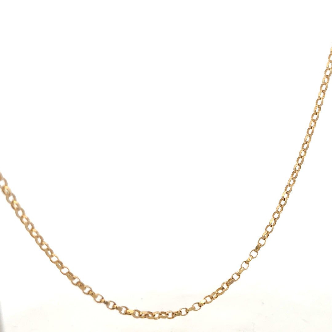 9ct yellow gold belcher chain weighing 5.2g, unbranded, with detailed links visible in this close-up image.