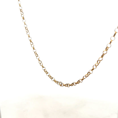 9ct yellow gold belcher chain weighing 5.2g, unbranded jewelry with classic linked design, shown in close-up.