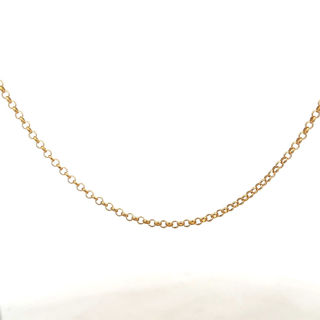 9ct yellow gold belcher chain weighing 5.2g, close-up of linked chain with a smooth, shiny finish.