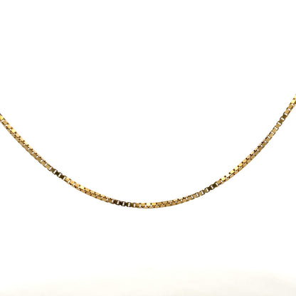 9ct yellow gold box chain weighing 6.4g, featuring a classic square link design, unbranded jewelry accessory.