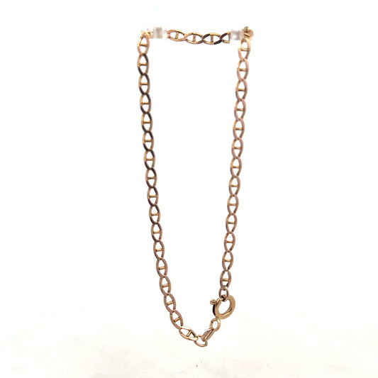 9ct yellow gold bracelet weighing 2.6g, featuring a sleek chain design, unbranded jewelry piece with a polished finish.