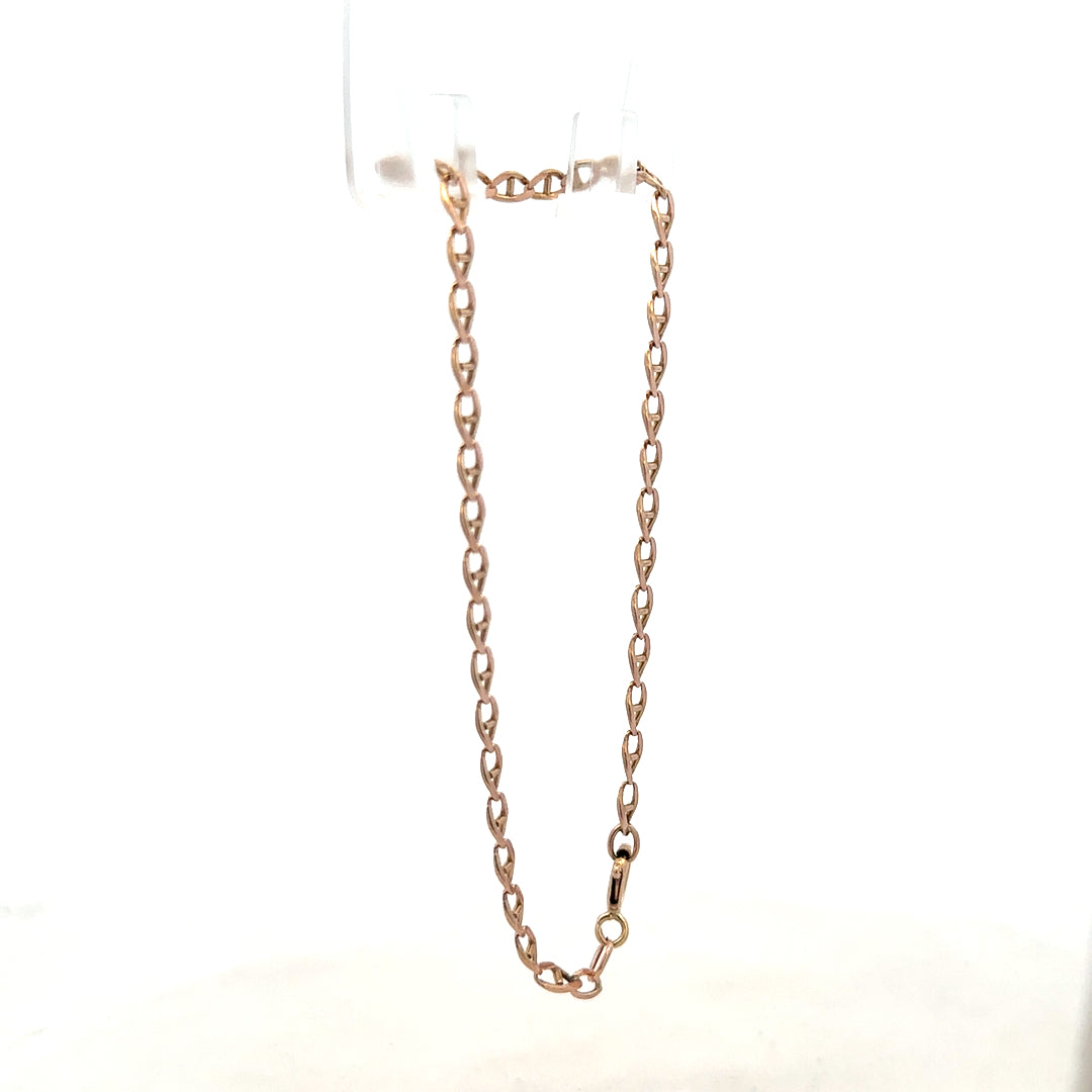 9ct yellow gold bracelet weighing 2.6g, featuring a delicate chain and secure clasp, unbranded jewelry accessory.