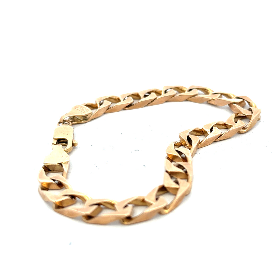 9ct yellow gold bracelet weighing 22.4g, unbranded, featuring a classic design with polished gold links.