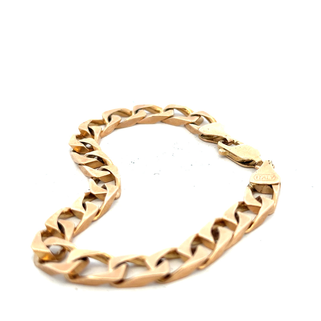 9ct yellow gold bracelet weighing 22.4g, unbranded, with a classic chain design and secure clasp.
