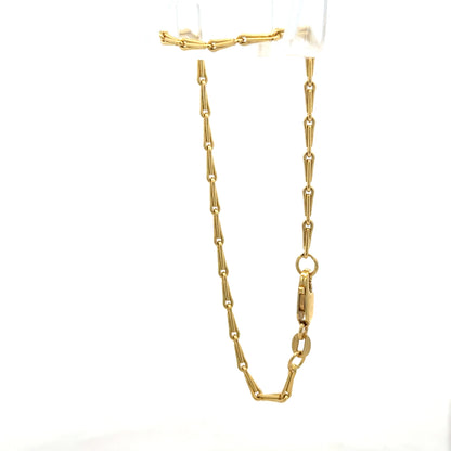9ct yellow gold bracelet weighing 3.5g, featuring a sleek, polished design with a secure clasp.