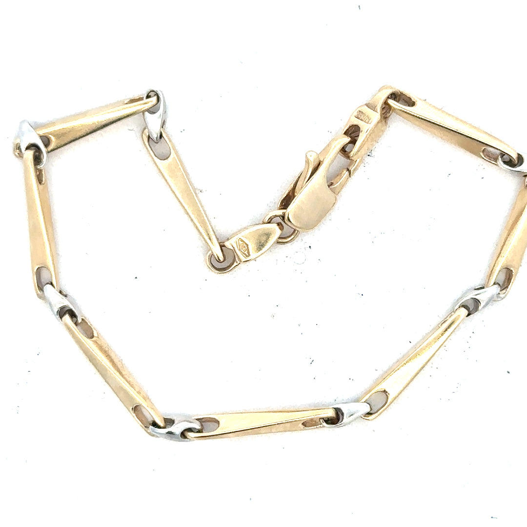 9ct yellow gold bracelet, unbranded, 8.9g, featuring a sleek, polished design, displayed on a neutral background.