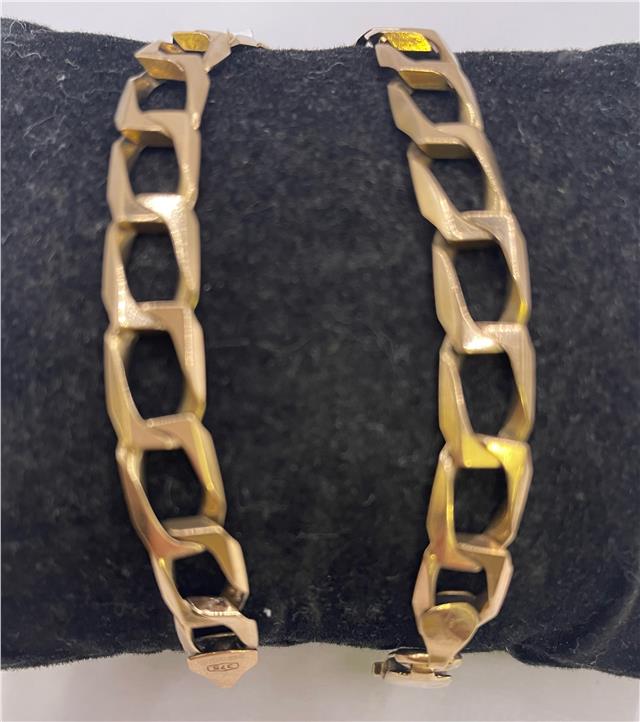 9ct yellow gold bracelet with a delicate link design, crafted in unbranded jewelry, shown in a close-up image.