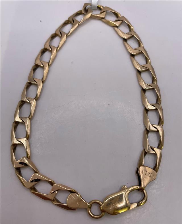 9ct yellow gold bracelet with delicate chain and clasp, featuring a simple and elegant design.