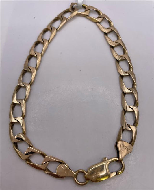 9ct yellow gold bracelet with delicate chain and clasp, featuring a simple and elegant design.