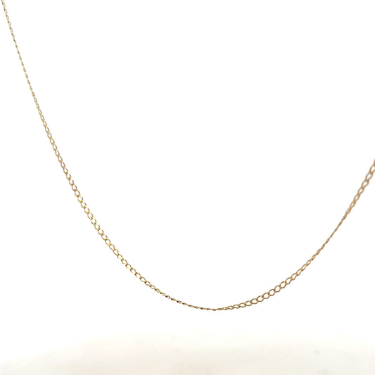 9ct yellow gold chain weighing 1.3g, featuring a delicate design and secure clasp, ideal for everyday wear.