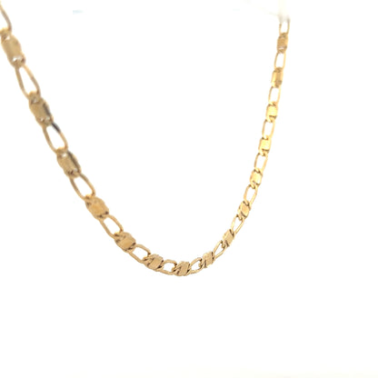 9ct yellow gold chain weighing 13.1g, unbranded jewelry with a classic chain design, shown in a close-up image.
