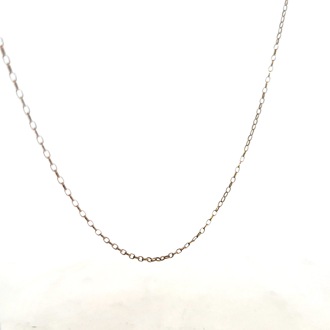 9ct yellow gold chain with a 1g weight, showcasing a delicate design and secure clasp. Perfect for everyday wear.