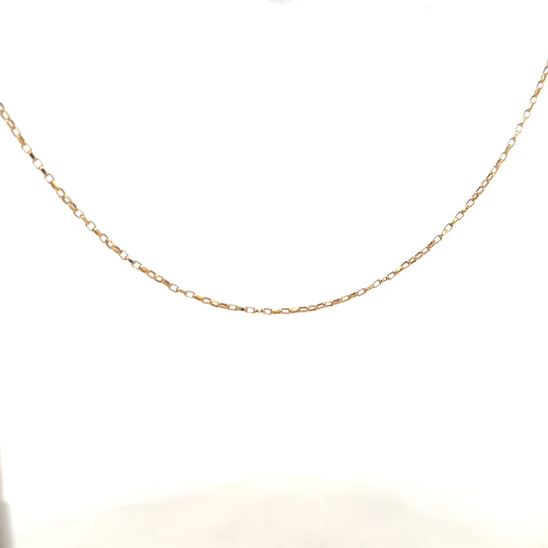 9ct yellow gold chain weighing 2.2g, unbranded, with a simple and elegant design, shown in a close-up image.