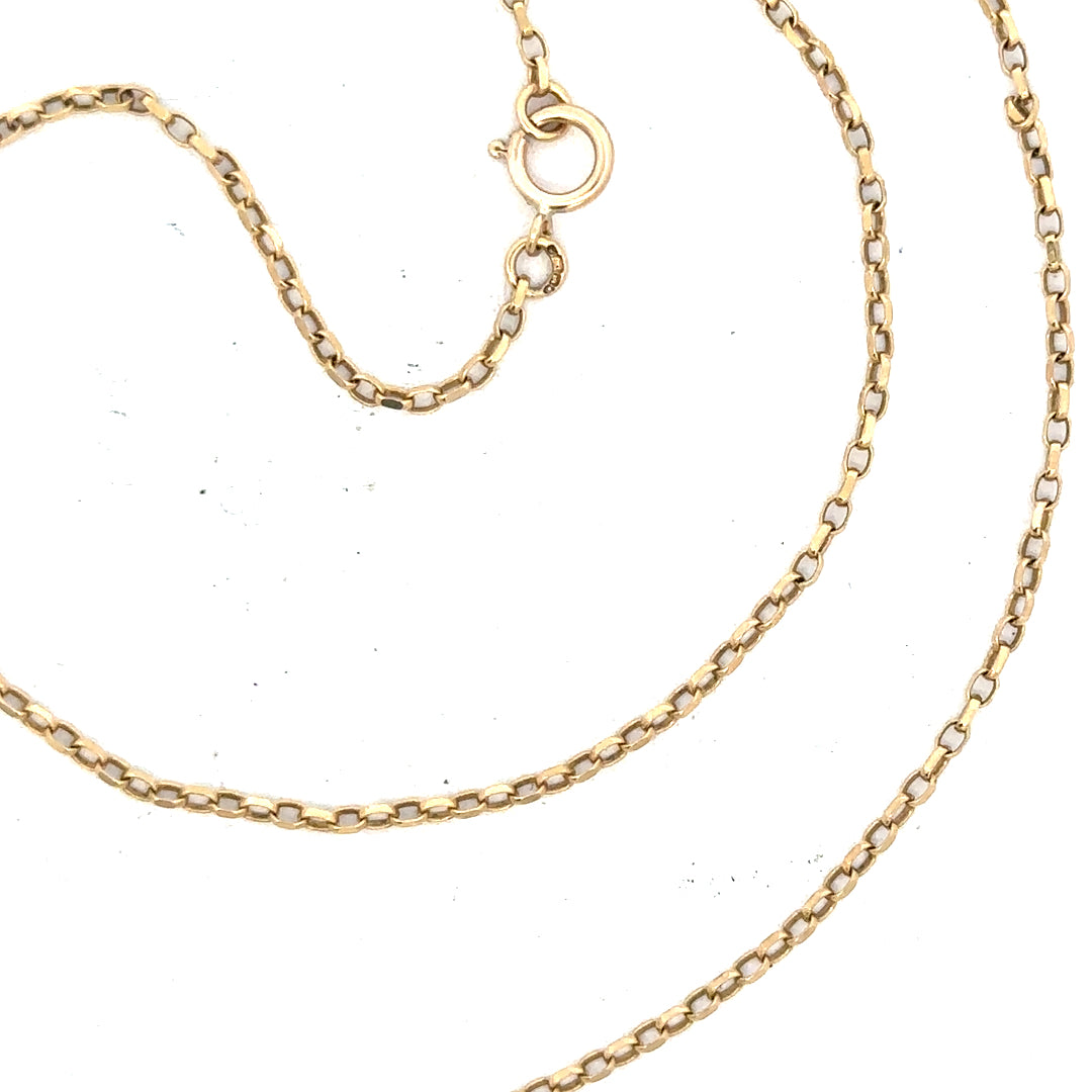 9ct yellow gold chain weighing 2.4g, displayed with a close-up view of its links and polished finish.