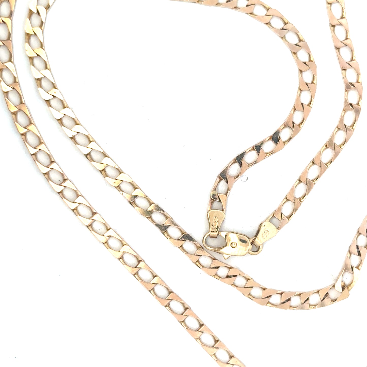 Yellow gold chain weighing 20.9g, unbranded 9ct gold jewelry, detailed close-up showing chain links and gold finish.
