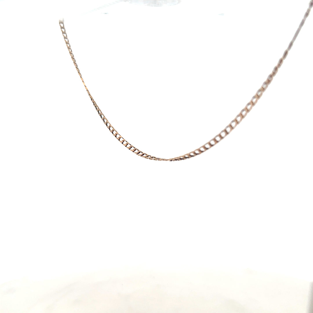 9ct yellow gold chain weighing 3.1g, unbranded, with a classic link design visible in the image.