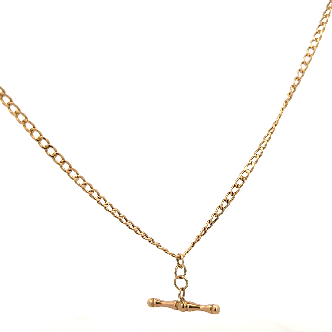 9ct yellow gold chain weighing 3.7g, unbranded, with a classic link design visible in the image.