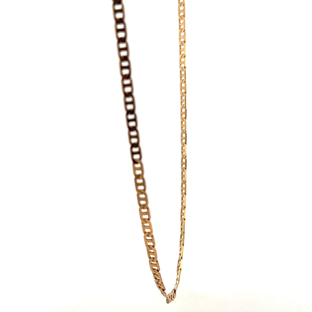 9ct yellow gold chain weighing 6.6g, unbranded, with a classic link design for elegant jewelry.