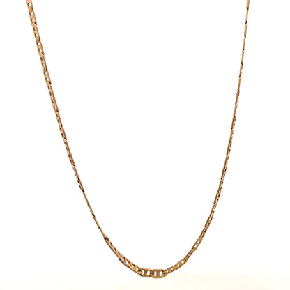 9ct yellow gold chain weighing 6.6g, unbranded jewelry piece with a classic design, shown in a close-up image.