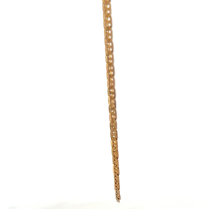 9ct yellow gold chain weighing 6.6g, unbranded jewelry with a classic link design, displayed on a plain background.