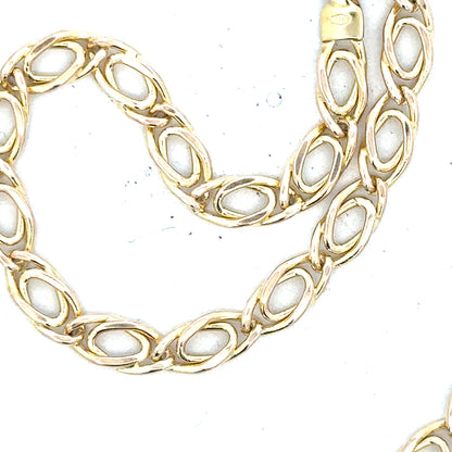 9ct yellow gold chain weighing 7.8g, featuring a classic link design, unbranded jewelry piece for everyday wear.