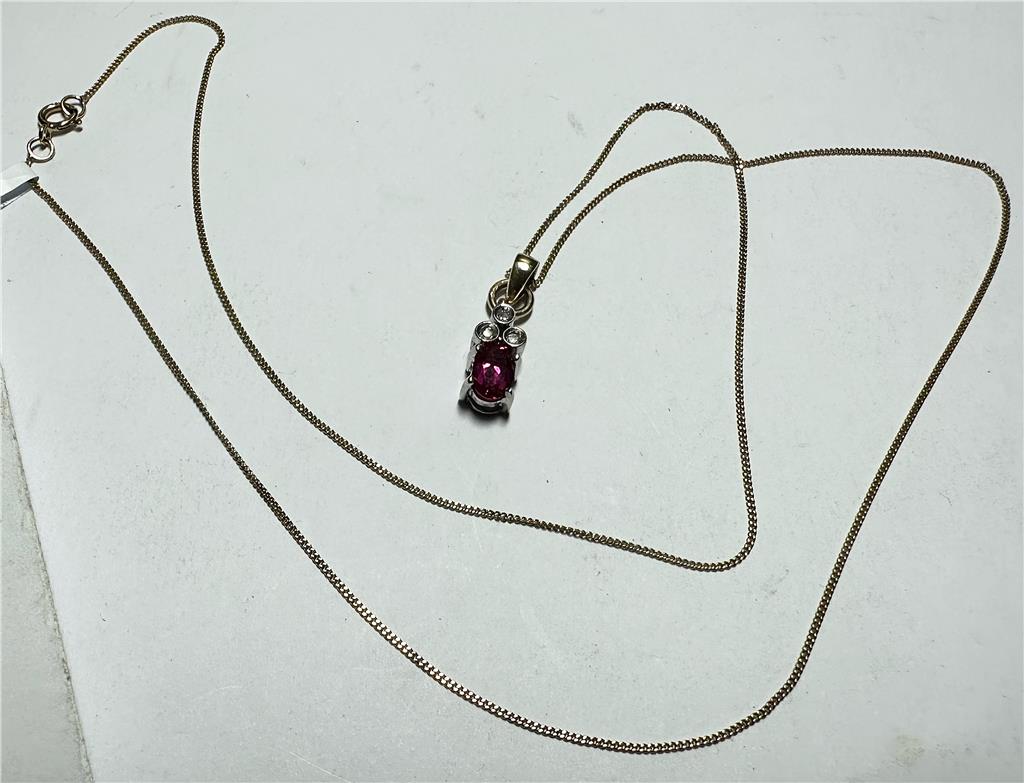 9ct yellow gold chain with a diamond pendant, weight 1.9g, elegant jewelry piece showcasing a sparkling diamond and fine gold craftsmanship.
