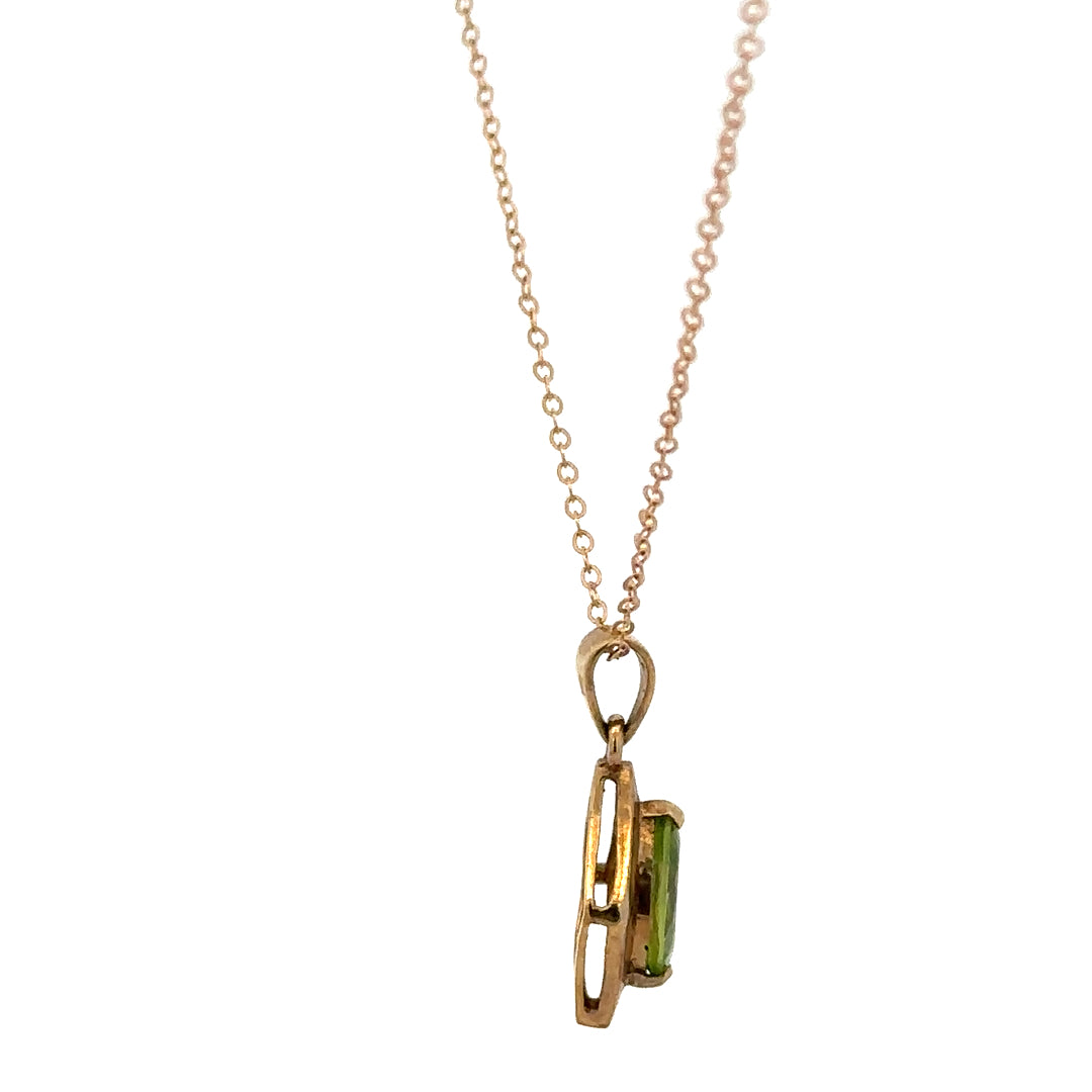 9ct yellow gold chain with pendant, lightweight jewelry piece weighing 2.2g, featuring a simple, elegant design.