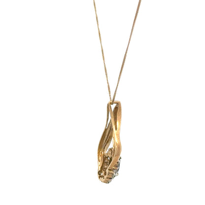 9ct yellow gold chain with pendant, weight 3g, crafted in classic style, featuring a polished finish and detailed design.