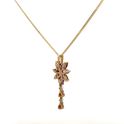 9ct yellow gold chain with pendant, weighing 4g, featuring a simple elegant design, unbranded jewelry accessory.
