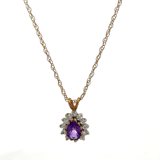 9ct yellow gold chain with pendant, lightweight jewelry piece weighing 1.9g, unbranded gold accessory for everyday wear