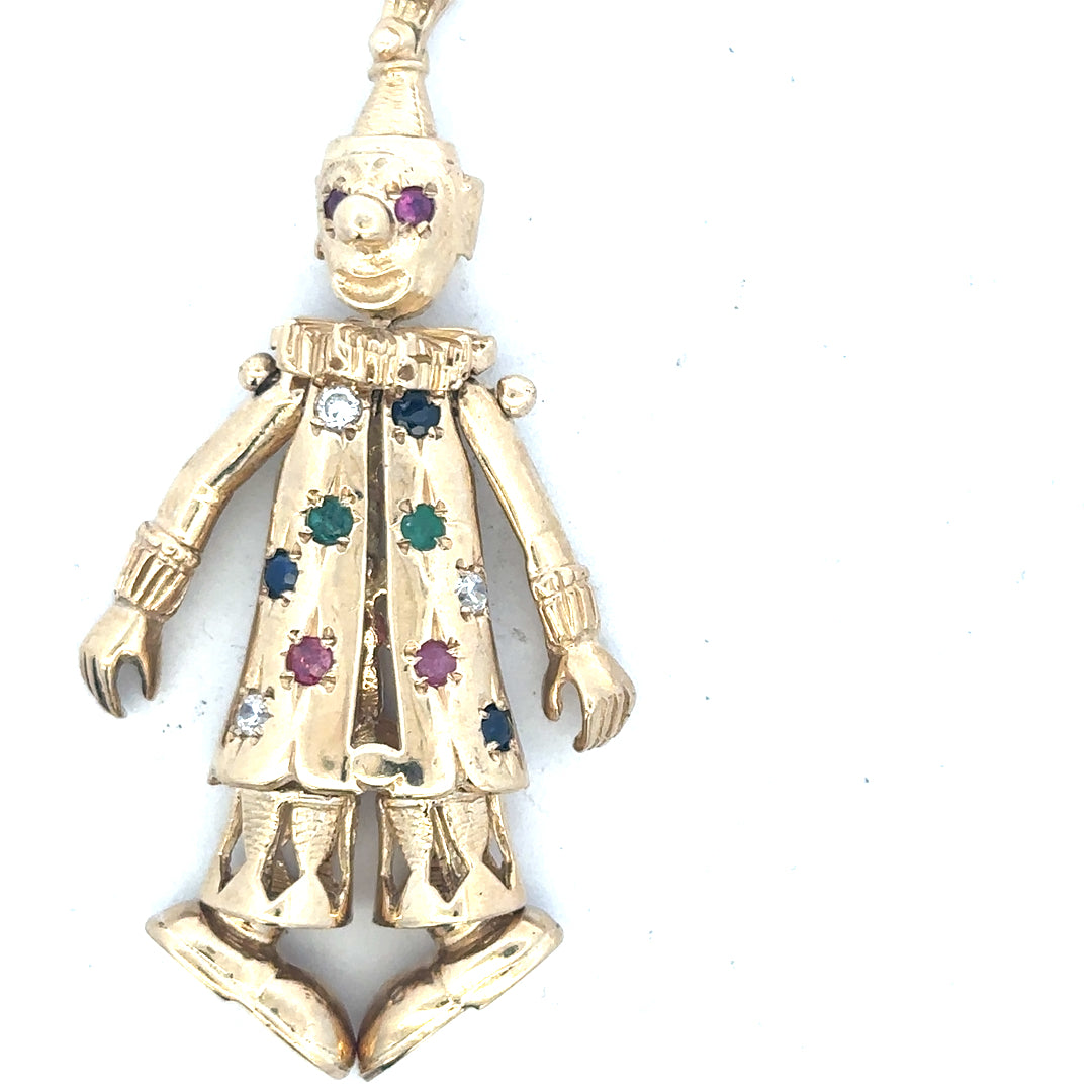 9ct yellow gold clown pendant with detailed design, weighs 20.3 grams, unbranded jewelry accessory for necklaces.