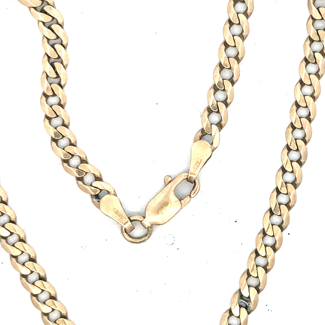 9ct yellow gold curb bracelet weighing 5.2g with a classic chain link design, unbranded jewelry accessory.