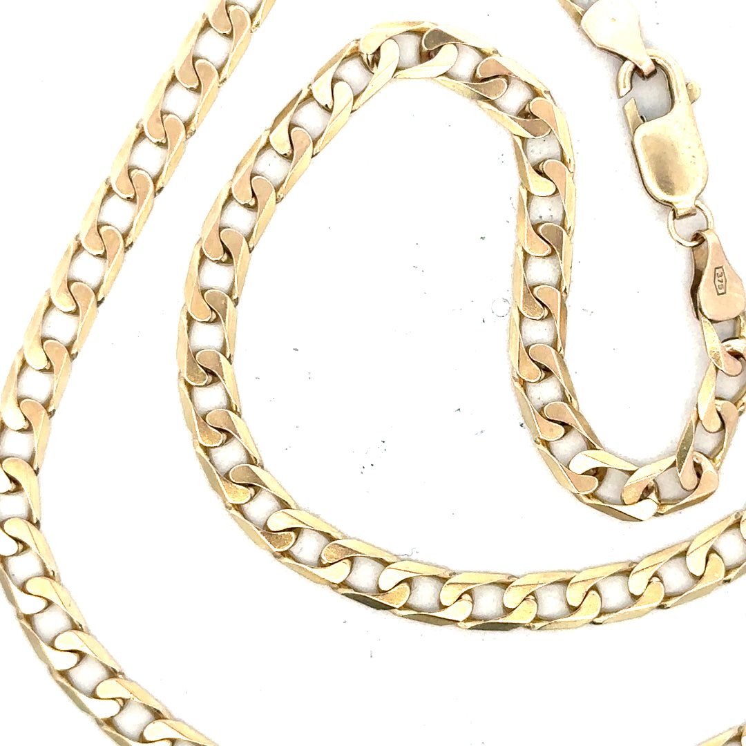 9ct yellow gold curb chain weighing 15.9g, showcasing its bold links and polished finish, perfect for everyday wear.