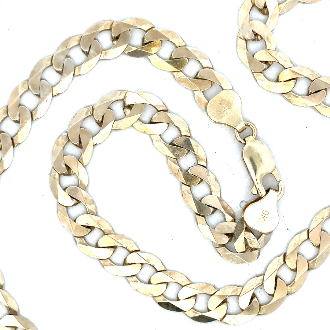9ct yellow gold curb chain weighing 25.8g, unbranded jewelry with a classic link design, shown on a plain background.