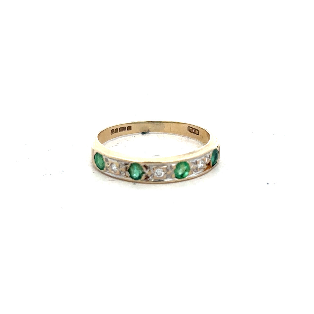 9ct yellow gold ring with diamond and emerald gemstones, size K, featuring intricate design and sparkling details.