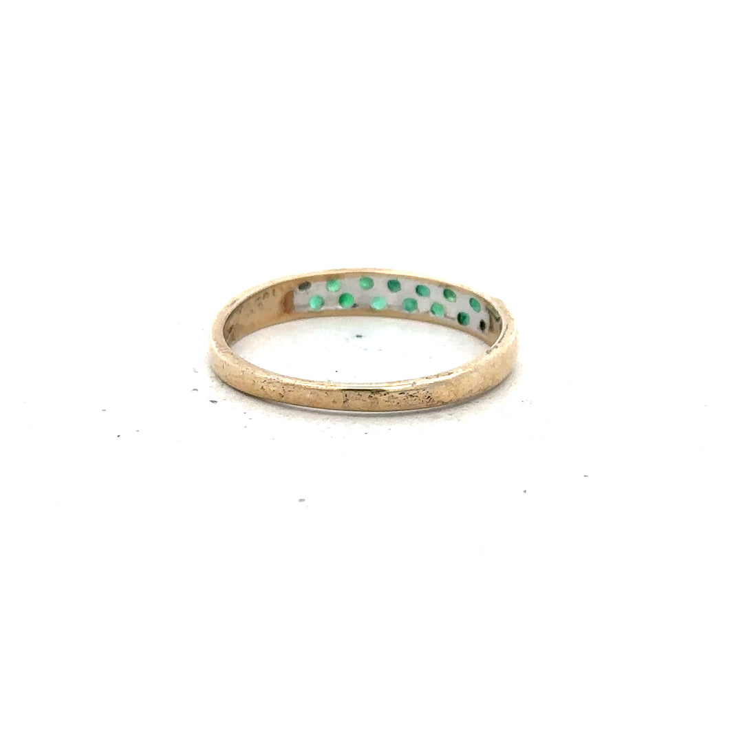 9ct yellow gold ring with diamond and emerald gemstones, size P, featuring elegant craftsmanship and vibrant gemstone accents.