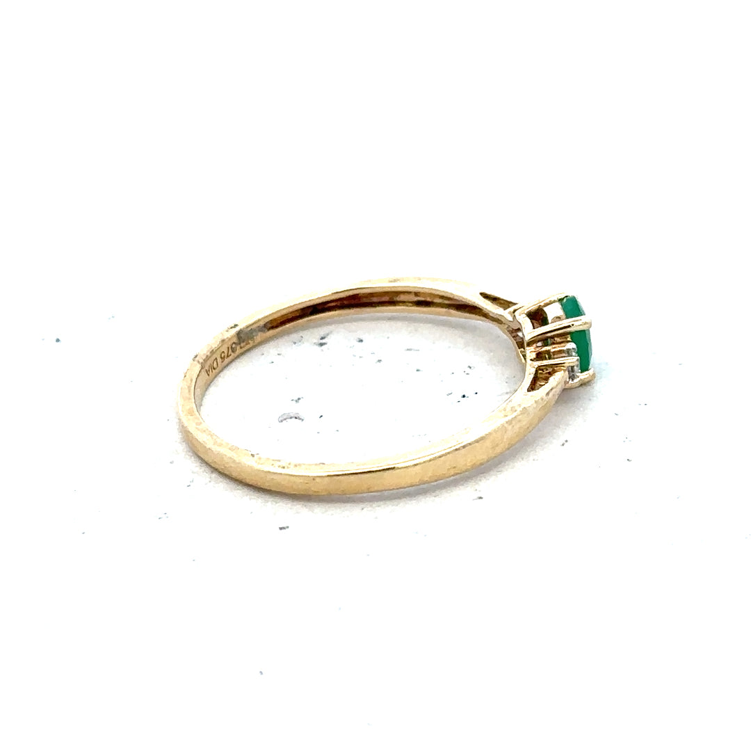 9ct yellow gold ring with diamond and emerald gemstones, size S, featuring elegant design and sparkling accents.