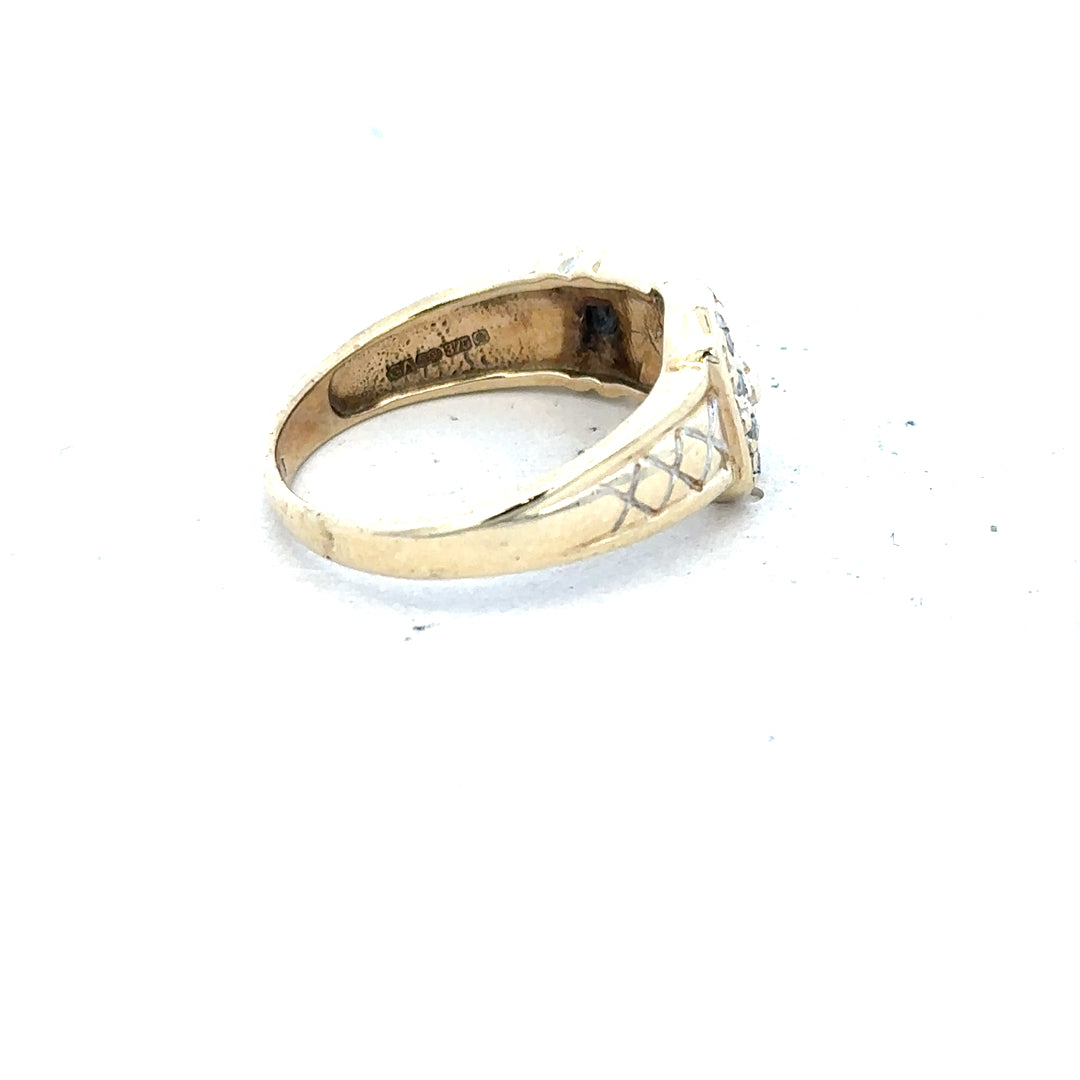 9ct yellow gold diamond buckle ring, size R, featuring a sparkling diamond accent and elegant design.