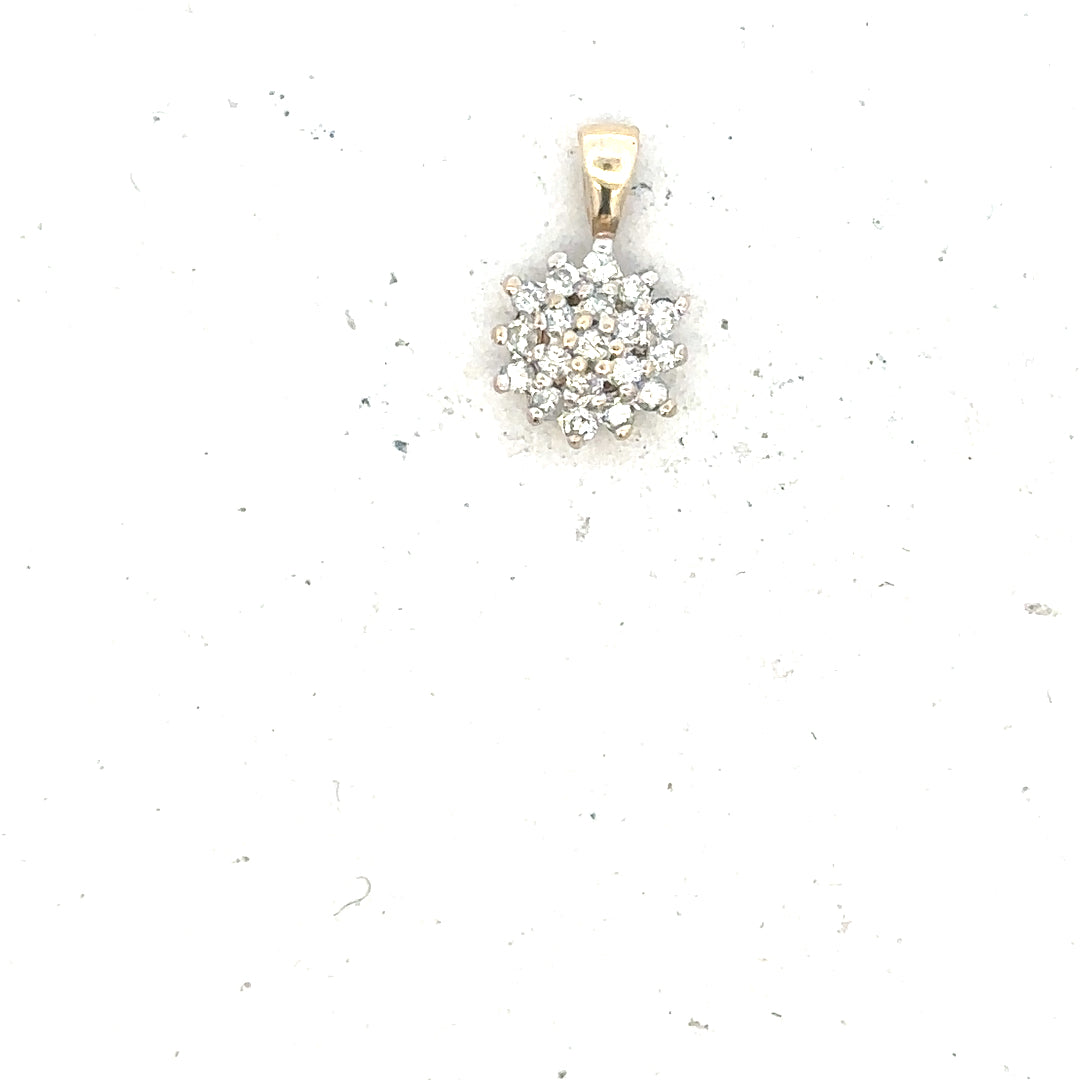 9ct yellow gold diamond pendant displaying a sparkling diamond set in a delicate gold setting, weighing 0.6g.