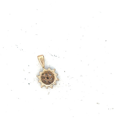 9ct yellow gold diamond pendant with sparkling diamonds, lightweight 0.6g, elegant jewelry piece with a classic design.