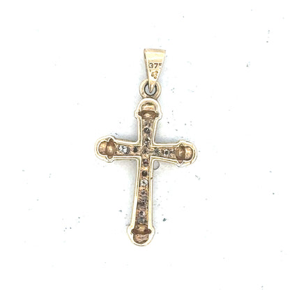 9ct yellow gold diamond pendant, 1.7g, featuring sparkling diamonds in a delicate design, unbranded jewelry accessory.