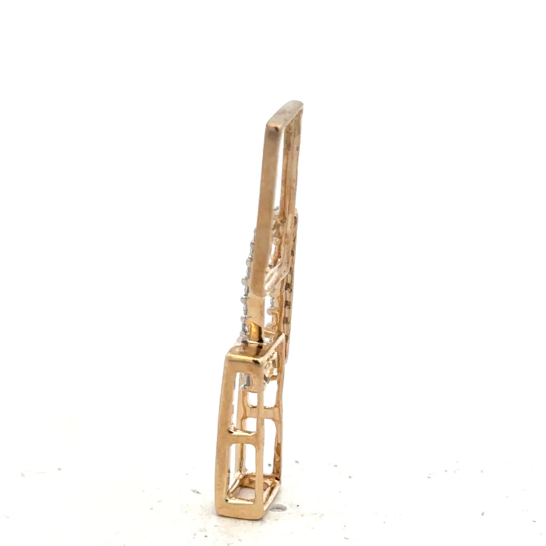 9ct yellow gold diamond pendant weighing 1.8g, featuring a sparkling diamond, designed for elegant jewelry.